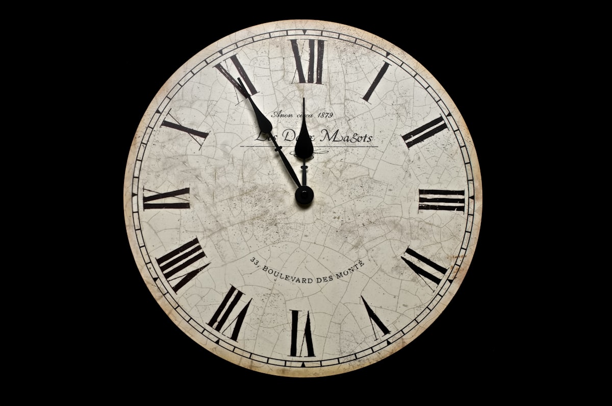 Reclaimed Wood Decorative Clock